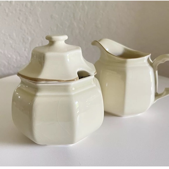 Mikasa Romantics Creamer and Sugar Bowl w/Lid Gold Trim C5000 Made In Japan - Picture 10 of 10